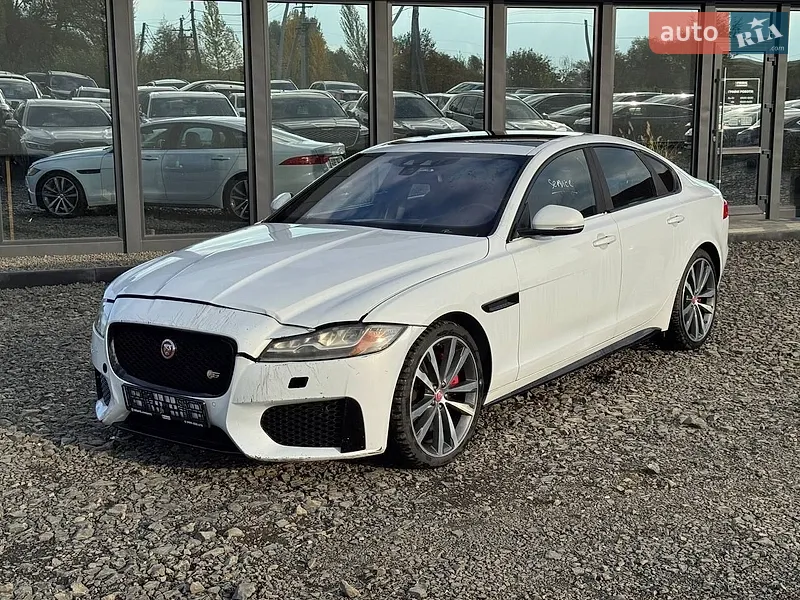 Jaguar XF