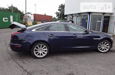 Седан Jaguar XJ 2015 в Тернополе