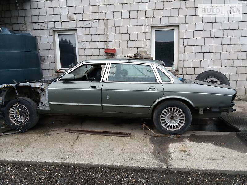 Седан Jaguar XJ 1997 в Тернополе