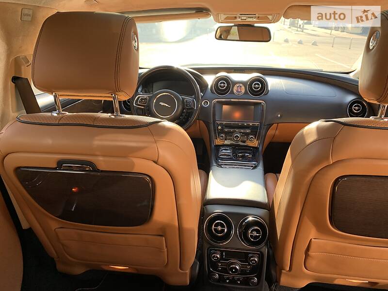 Седан Jaguar XJ 2010 в Києві