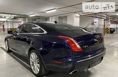 Седан Jaguar XJ 2015 в Киеве