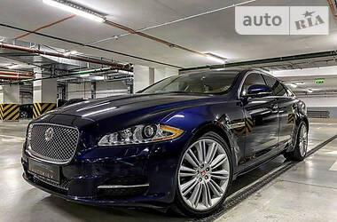 Седан Jaguar XJ 2015 в Киеве