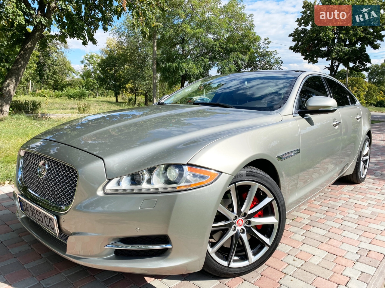 2013 Jaguar XJ - мініатюра 11