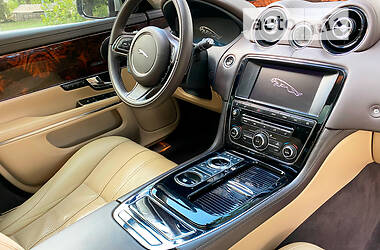 Седан Jaguar XJ 2013 в Кропивницком