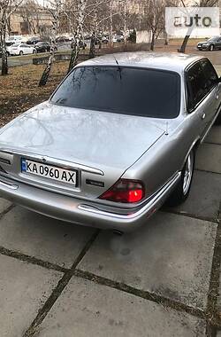 Седан Jaguar XJ 2000 в Киеве