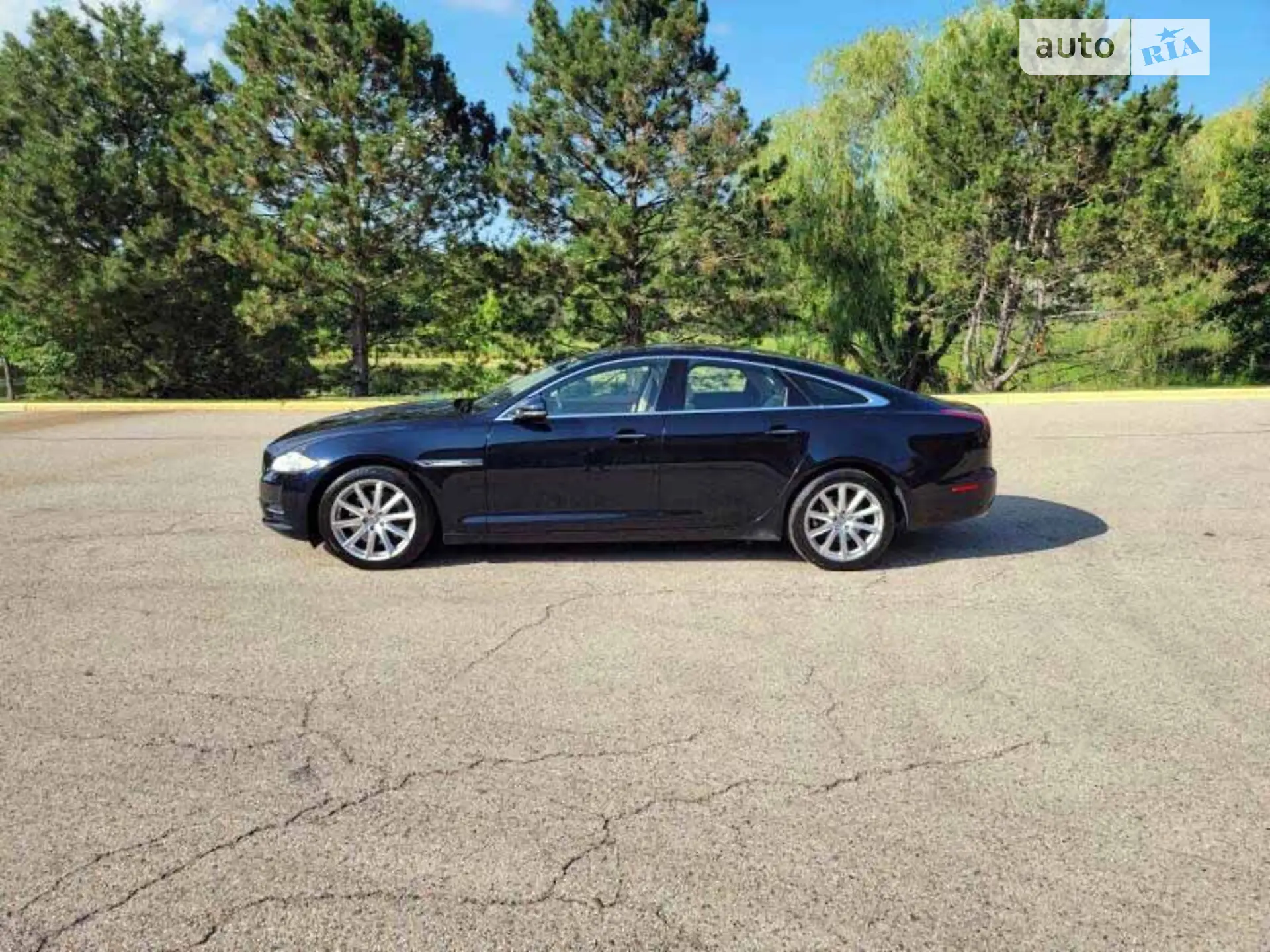 2010 Jaguar XJ - мініатюра 5