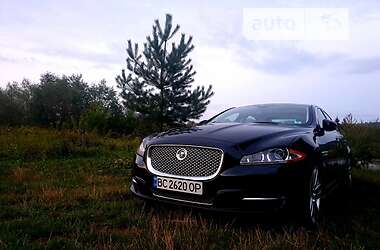 Седан Jaguar XJ 2013 в 