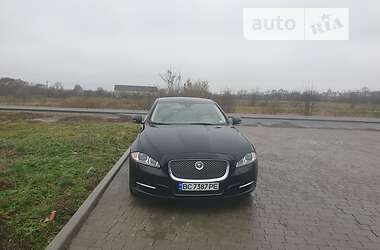 Седан Jaguar XJ 2013 в 