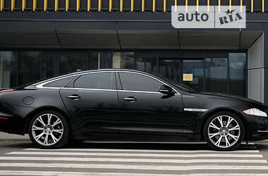 Седан Jaguar XJ 2015 в Киеве