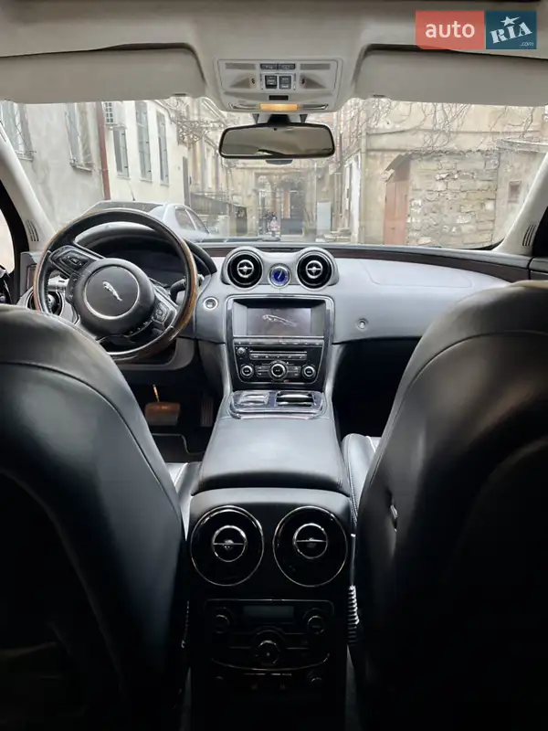 Jaguar XJ 2013 VIN SAJAJ26H9D8V47304 фото оголошення 9 з 42