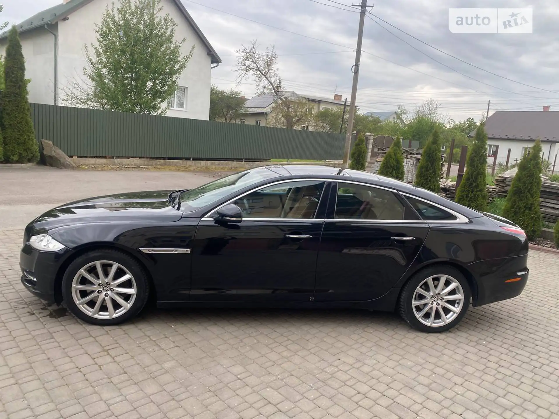 2011 Jaguar XJ - мініатюра 5