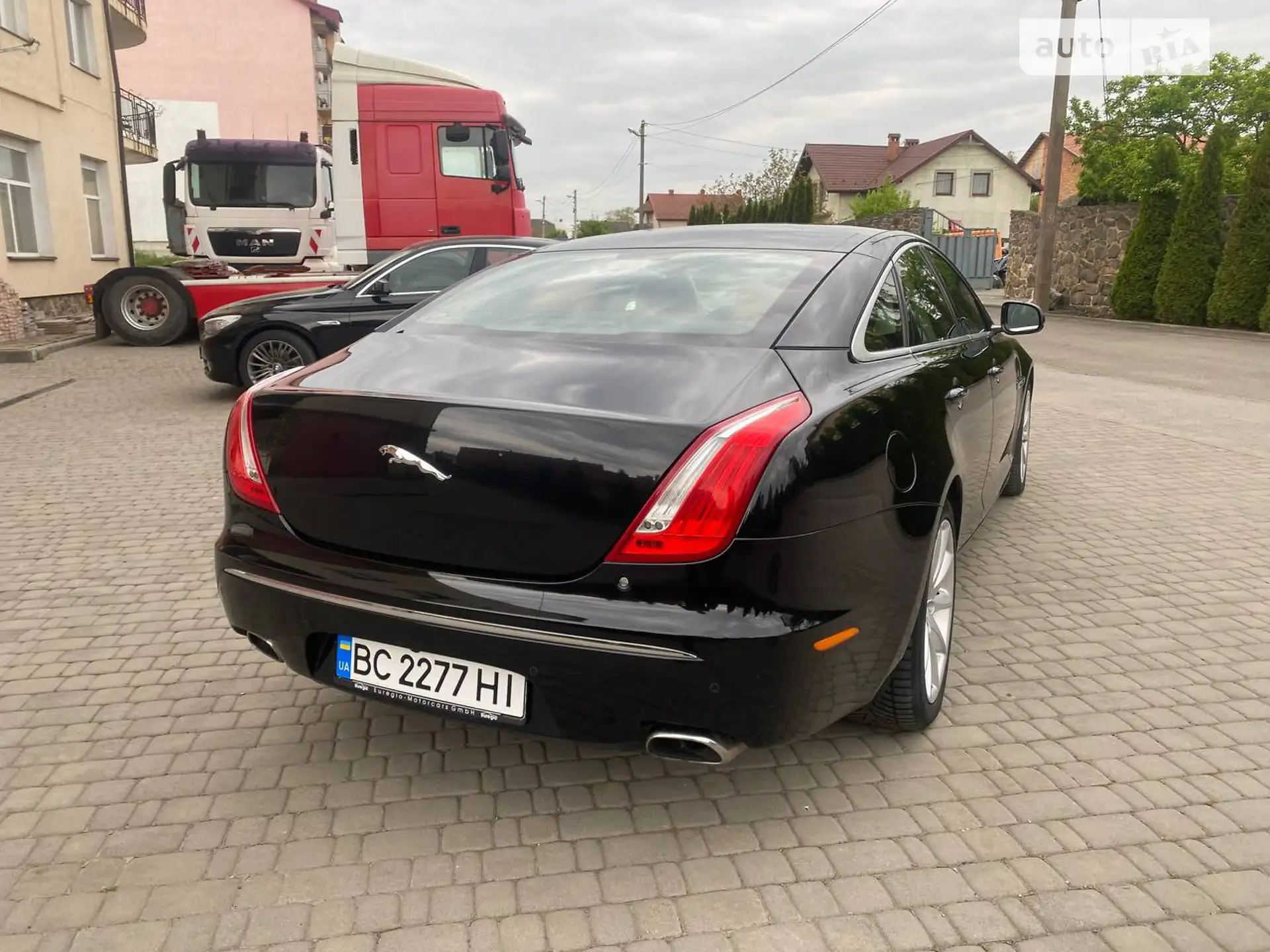 2011 Jaguar XJ - мініатюра 11