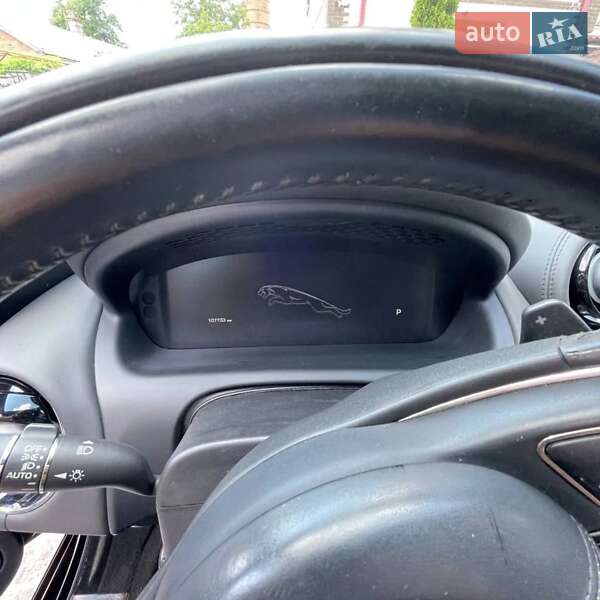 Седан Jaguar XJ 2014 в Первомайске