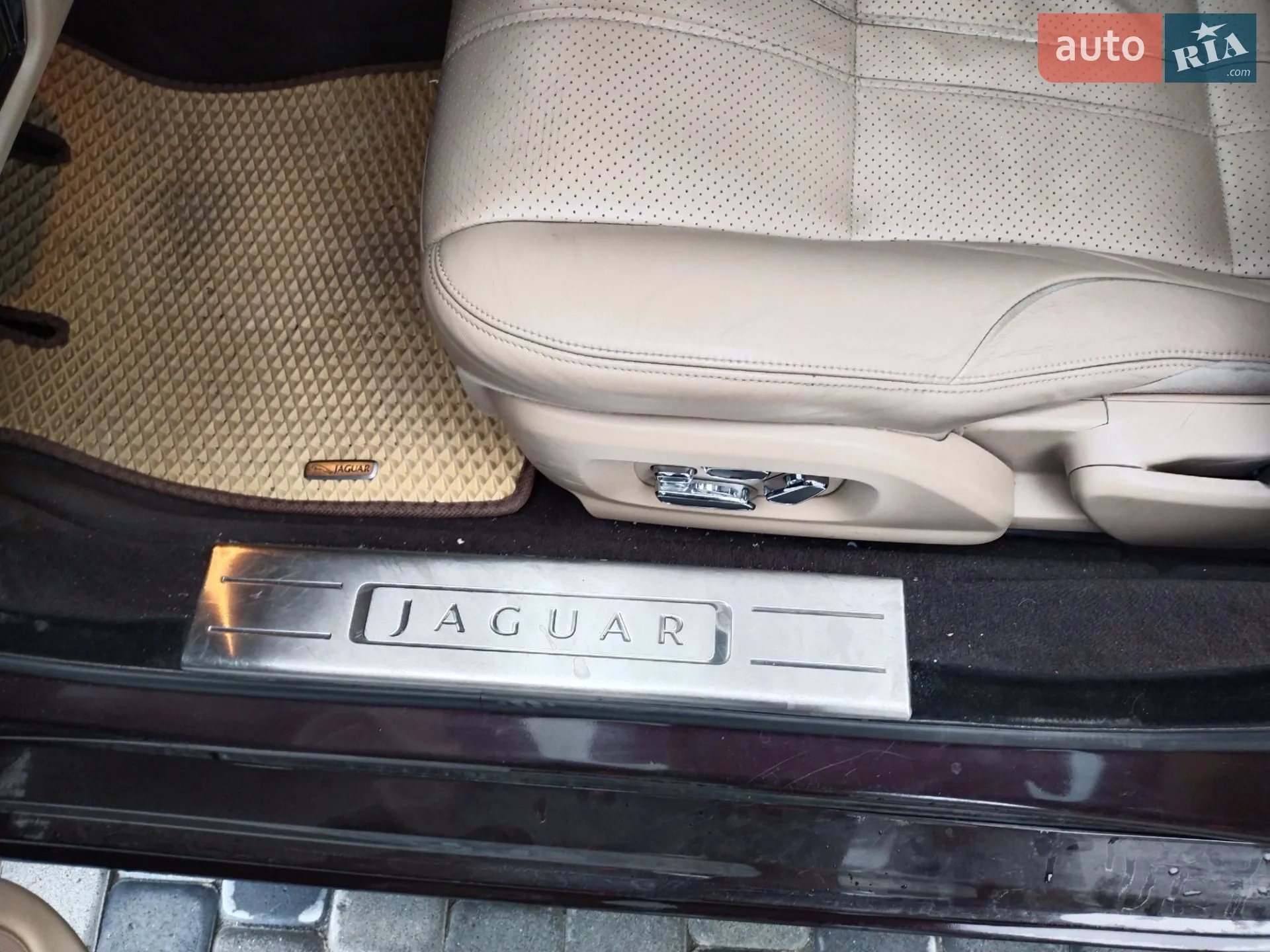 2011 Jaguar XJ - мініатюра 17