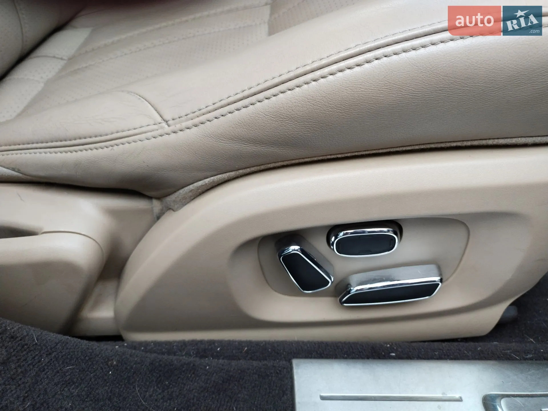 2011 Jaguar XJ - мініатюра 35