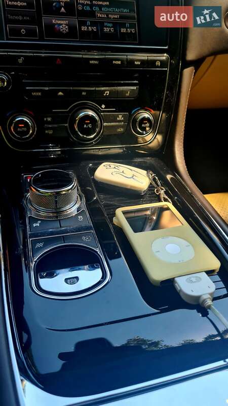Седан Jaguar XJ 2013 в Киеве