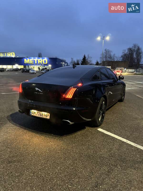 Седан Jaguar XJ 2014 в Житомирі