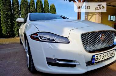 Седан Jaguar XJ 2016 в Тернополі