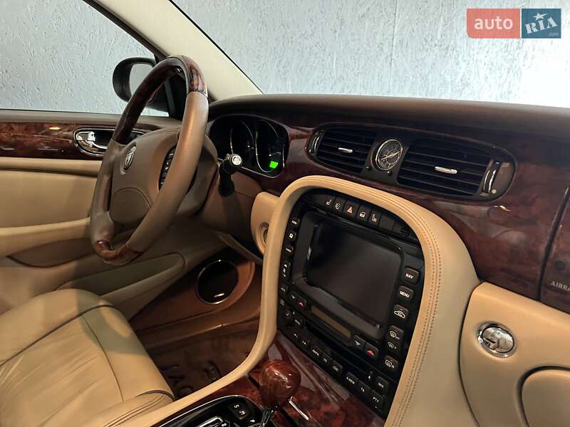 Седан Jaguar XJ 2006 в Києві