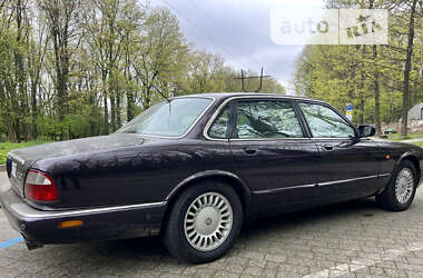 Седан Jaguar XJ 1998 в Киеве