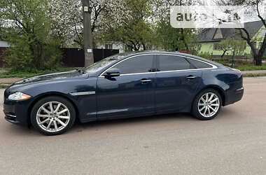 Седан Jaguar XJ 2013 в Чернігові