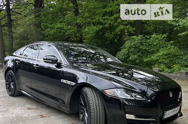 Седан Jaguar XJ 2015 в Киеве