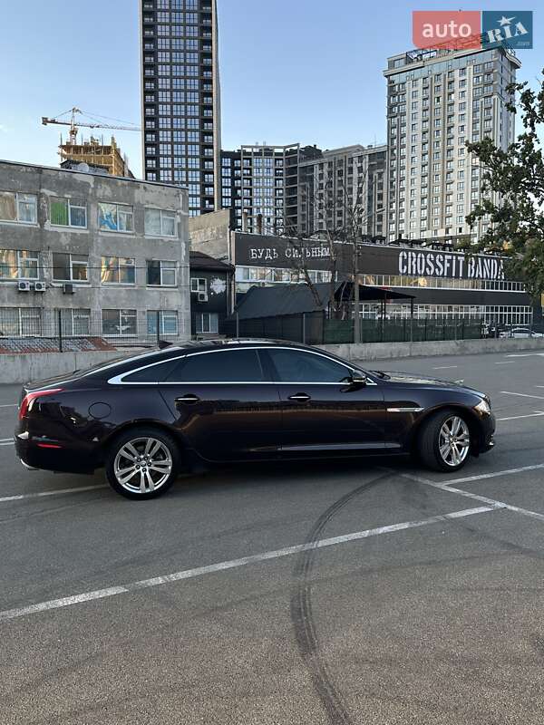 Седан Jaguar XJ 2013 в Киеве фото 6 Седан Jaguar XJ 2013 в Киеве