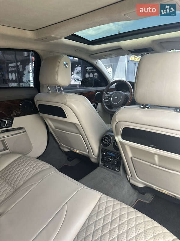 Седан Jaguar XJ 2014 в Ивано-Франковске