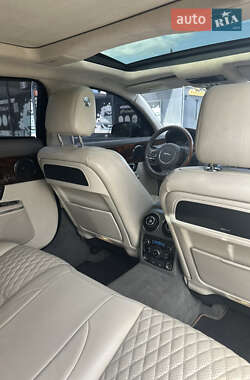 Седан Jaguar XJ 2014 в 