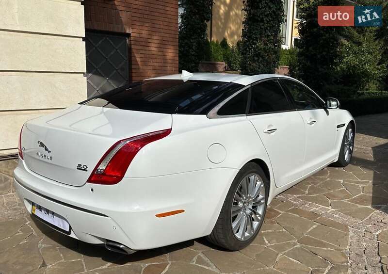 Седан Jaguar XJ 2013 в Киеве