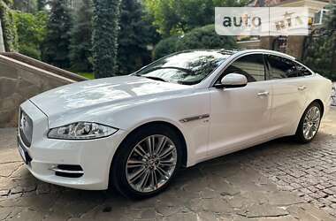 Седан Jaguar XJ 2013 в Києві