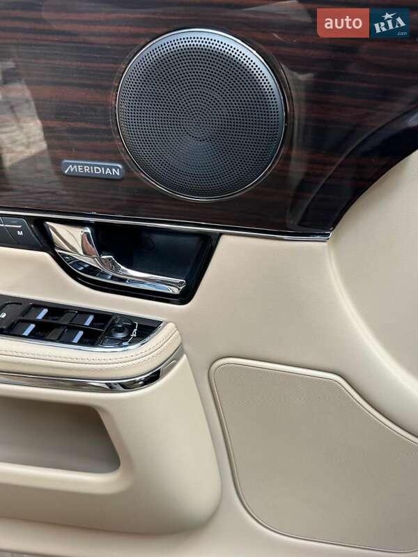 Седан Jaguar XJ 2013 в Киеве