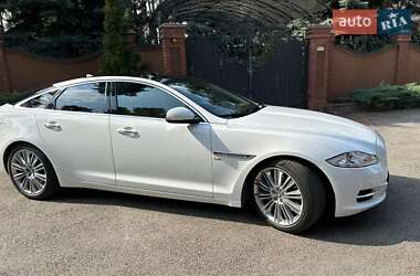 Седан Jaguar XJ 2013 в Киеве