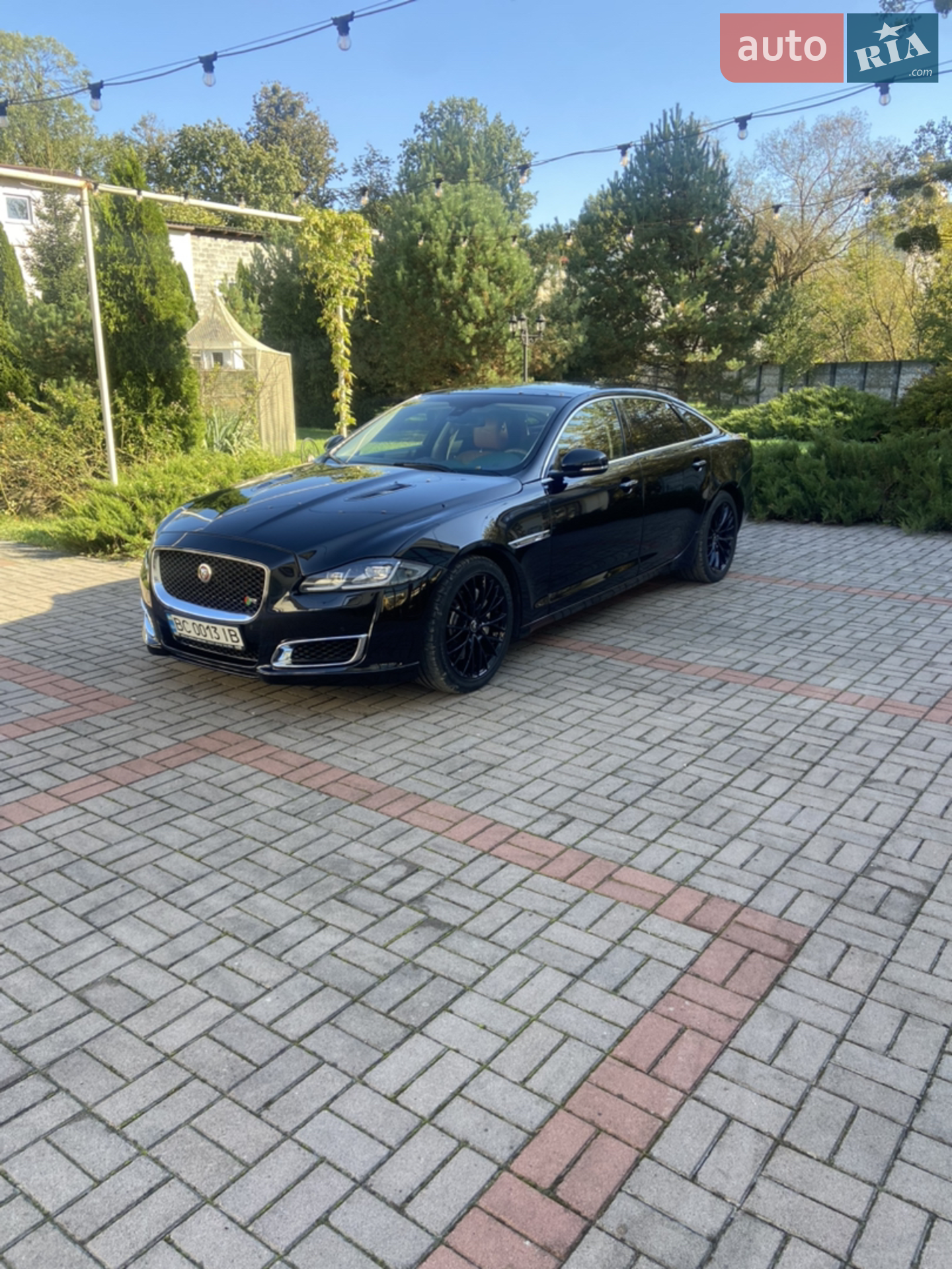 2016 Jaguar XJ - мініатюра 13