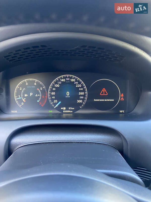 Седан Jaguar XJ 2016 в Львові