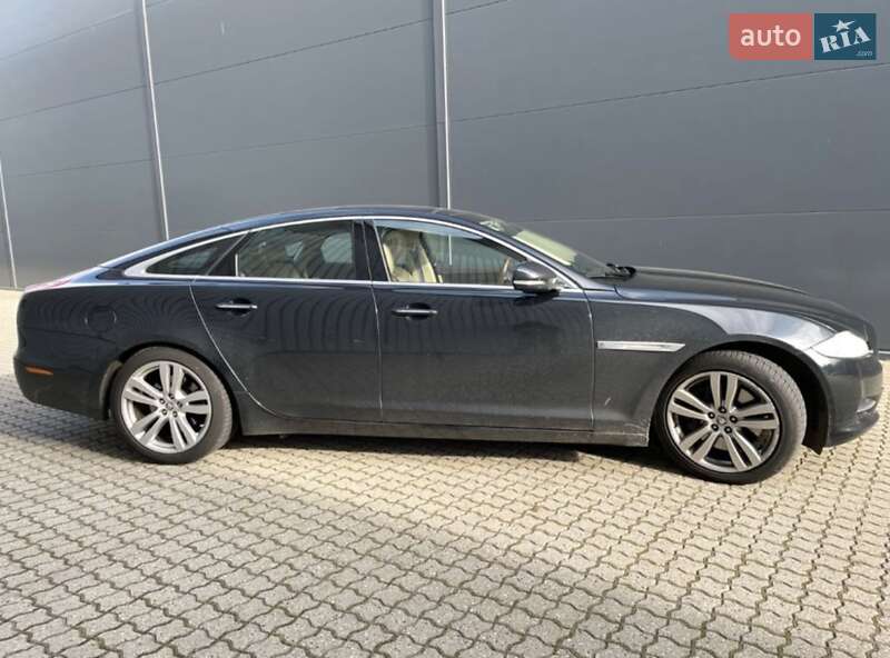 Седан Jaguar XJ 2010 в Киеве