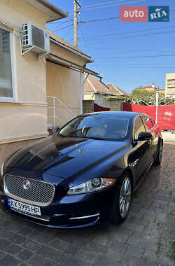 Седан Jaguar XJ 2013 в Мукачевому