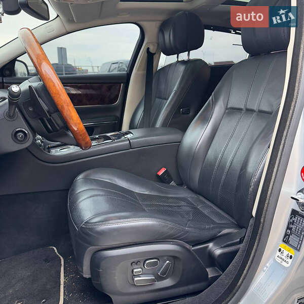Седан Jaguar XJ 2013 в Вінниці