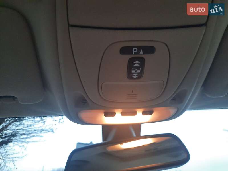 Седан Jaguar XJ 2005 в Луцьку