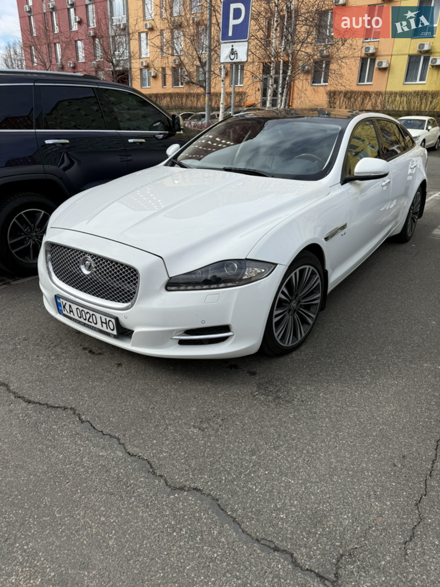 2013 Jaguar XJ - мініатюра 10