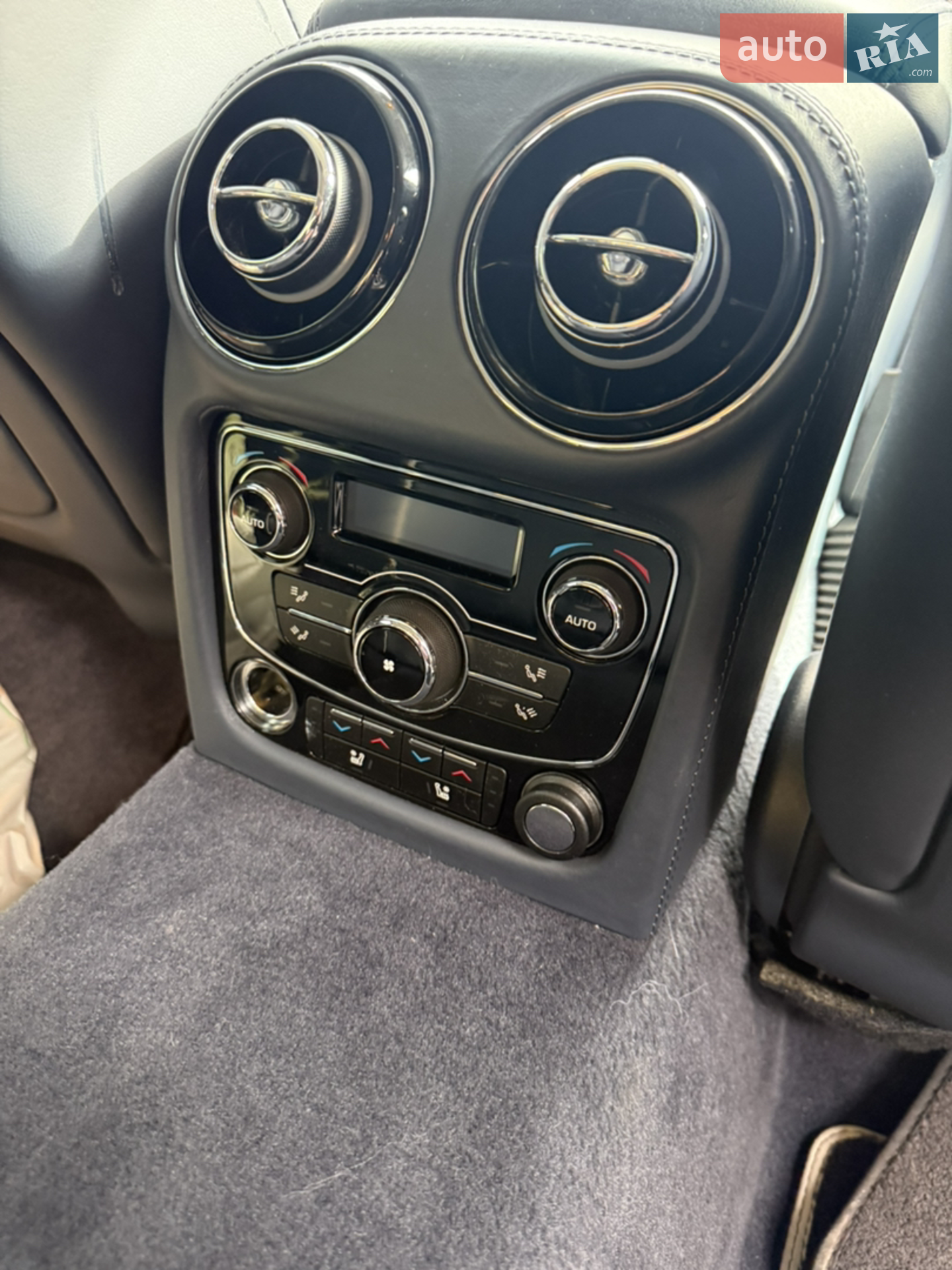 2013 Jaguar XJ - мініатюра 17
