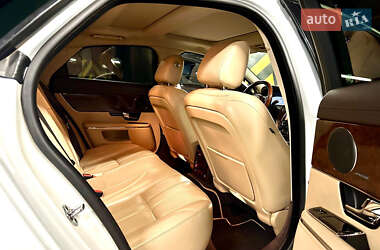 Седан Jaguar XJ 2013 в 
