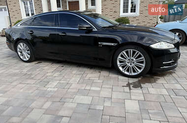 Седан Jaguar XJ 2013 в 