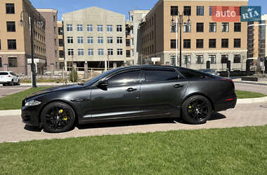 Седан Jaguar XJ 2013 в 