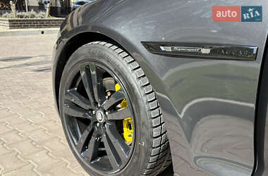 Седан Jaguar XJ 2013 в 
