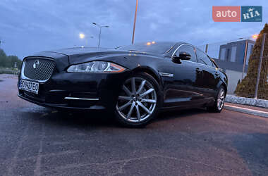 Седан Jaguar XJ 2014 в 