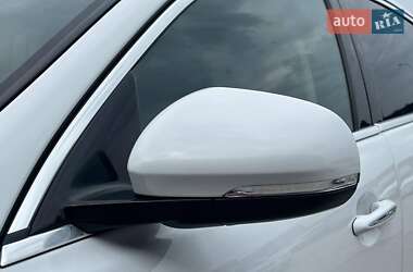 Седан Jaguar XJ 2017 в 