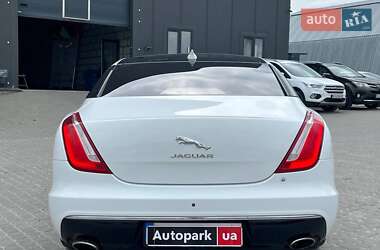 Седан Jaguar XJ 2017 в 