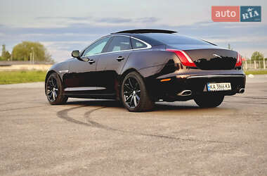 Седан Jaguar XJ 2011 в Львове
