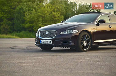 Седан Jaguar XJ 2011 в Львові